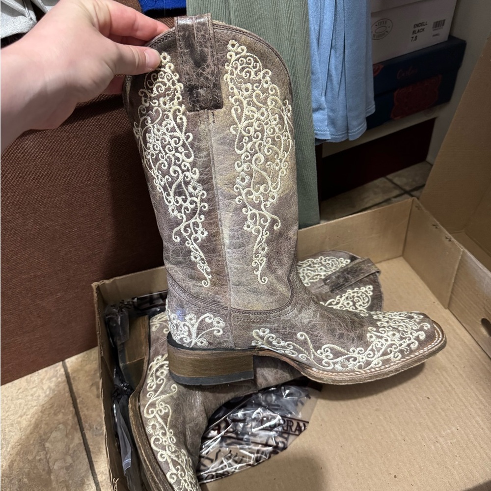 Corral Brown Boots with Bone Embroidery